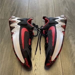 Nike basketball shoes New With box Men's Giannis Immortality 2 Black/Red